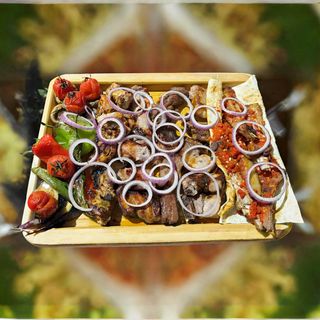 მწვადის ასორტი