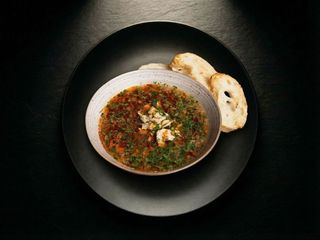 Курячий суп  з рваною курочкою та тостами (250g)