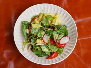 Теплий салат з обсмаженими овочами (250г)