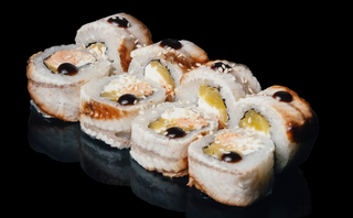 Рол Well Done лосось з дайконом (8шт/290г)