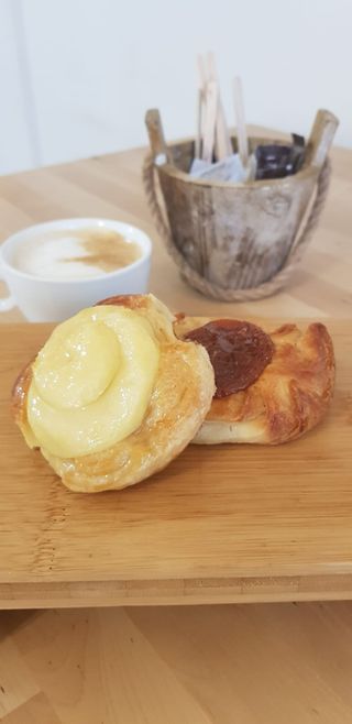 Facturas De Crema Pastelera