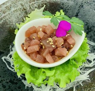 31. Maguro tartare