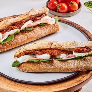 Bagietka firmowa - prosciutto + mozzarella