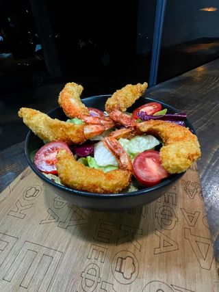 Šefova salata sa gamborina i čili ajolijem