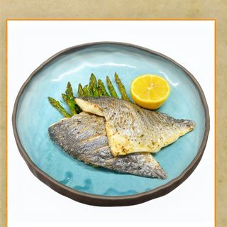 Dorada cu sparanghel