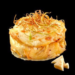 Cartofi gratinati cu cascaval