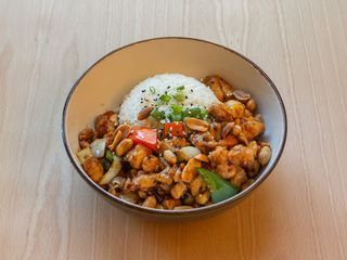 GONGPAO  Rice Bowl (Picante)