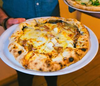 Pizza Bomba (30 Cm.)