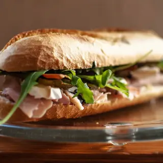  bocadillo de pinchos de ternera 
