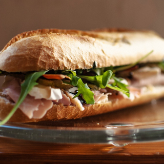  bocadillo de pinchos de ternera 