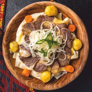 БЕШБАРМАК ИЗ МЯСНОГО АССОРТИ