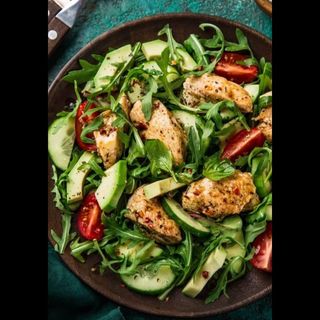 Insalatona di pollo grigliato