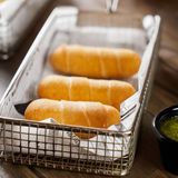 Elige tus 3 tequeños