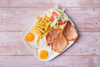 Plato Combinado De Lomo Adobado, Bacon, Huevo y Patatas