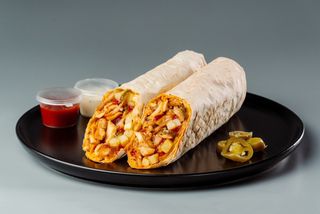 Донер в лаваше куриный