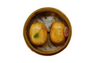 113C. Bao con crema all'uovo fritto