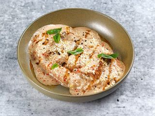 ТЕЛЯЧИЙ ЯЗИК, КАРТОПЛЯНИЙ КРЕМ, ГРИБНИЙ СОУС