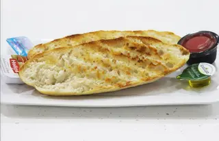 Tostada con mantequilla y mermelada 