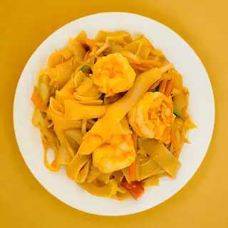 74 Tagliatelle thai con gamberi