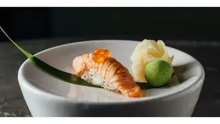 Salmon Ikura Nigiri