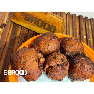 Oliebollen (Dutch mandazi)