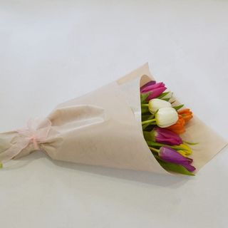 Buchet 15 lalele multicolore Kraft