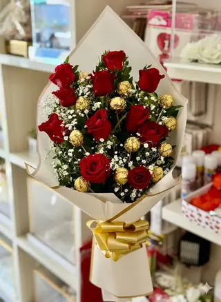 Bouqeut Rouge Avec Chocolat Emballage Blanc