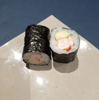 Maki Gamba y Aguacate (8 Piezas)