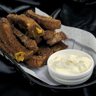 ნივრიანი პურები