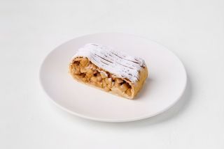 Штрудель з яблуками