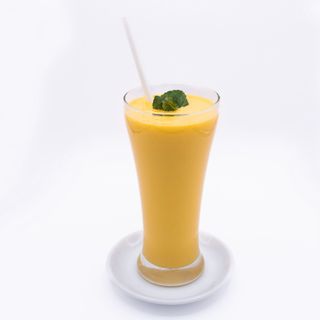 Mango lassi
