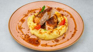 Pileće grudi na pireu