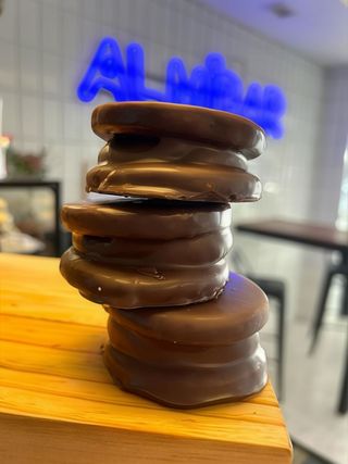 Alfajor De Chocolate Con Dulce De Leche (1 Ud.)