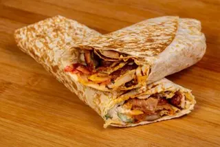 Durum De Solo Carne Grande Con Patatas Y Bebida