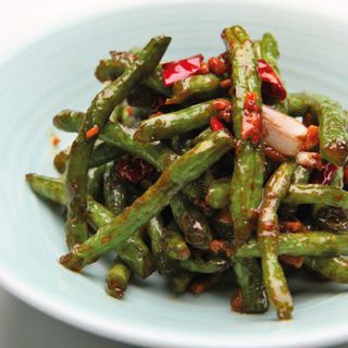 Judías Verdes con hojas de zanahorias fermentadas al estilo Yunnan