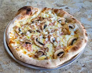 Pizza Carbonara