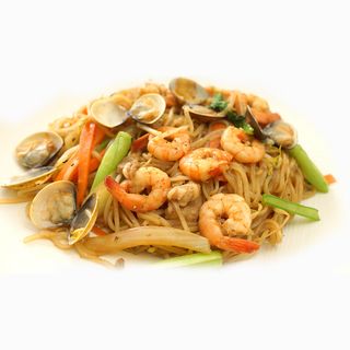 43. Noodles saltati ai frutti di mare