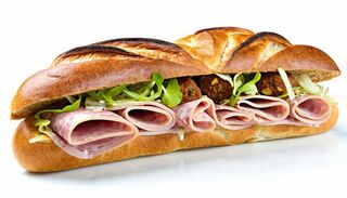 Panino con polpette mortadella e pistacchio e insalata