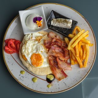 Bacon and eggs 440 gr