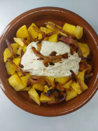 Nuestras Bravas Alla Carbonara