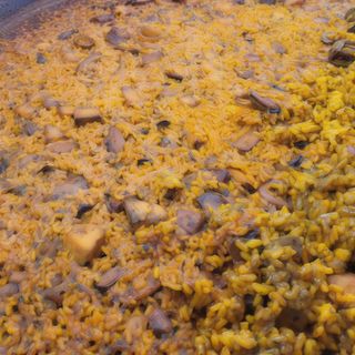 Paella Secreto Y Setas