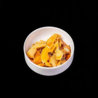 189. Bambu' e funghi