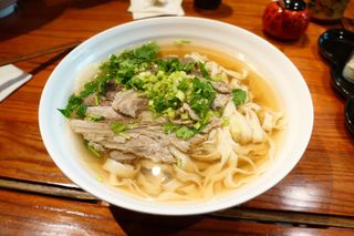 Лапша "өзгөчө" с говядиной