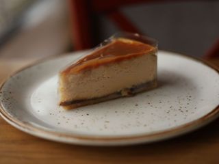 Чизкейк з карамеллю