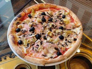 Pizza Capricciosa