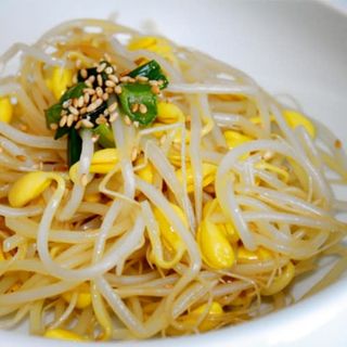 Brotes De Soja Salteados