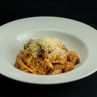 Tagliatelle with beef and boletus