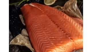 Łosoś MOWI (Eko) wędzony na zimno 300-400g