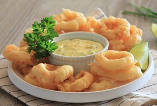 Anneaux De Calamar Sauce Tartare 