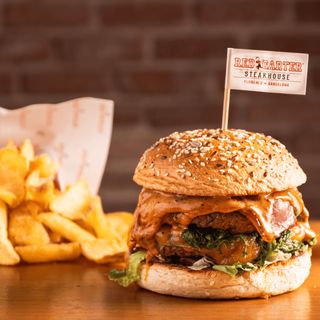 Hamburguesa Red Garter + Patatas